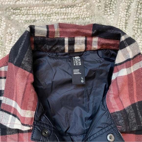 NWT Mountain Hardware Dolorest Insulated Flannel Pockets Autumn Fall Shacket - Picture 8 of 16